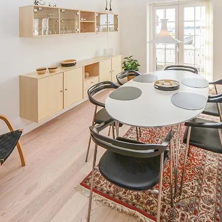 Two-bedroom In Lejlighed Gråsten